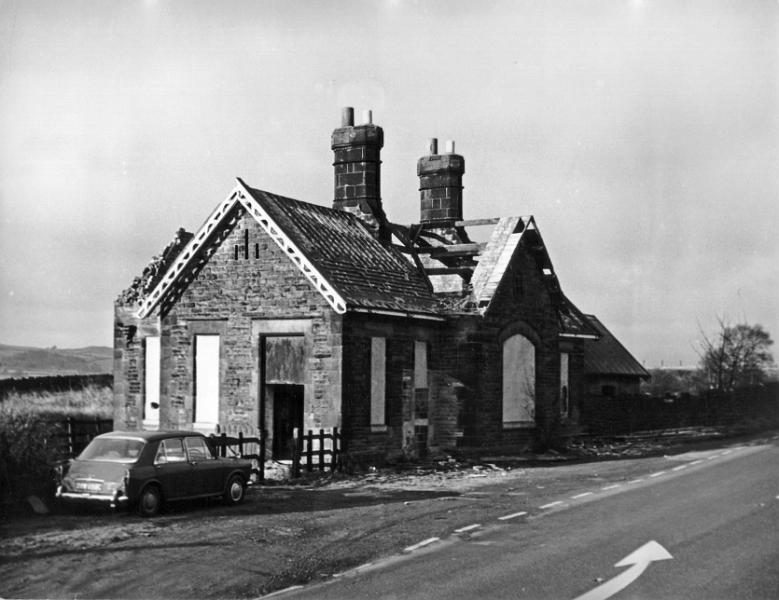 Settle Junction Old Station and House - Demolition Dec 1971.JPG - Settle Junction Old Station & House - Demolition Dec 1971